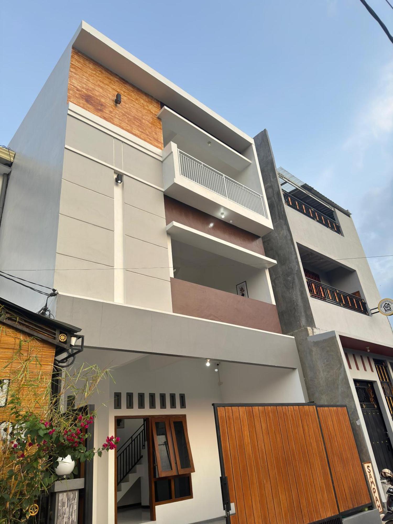 Han Gang Syariah Ponorogo Exteriör bild